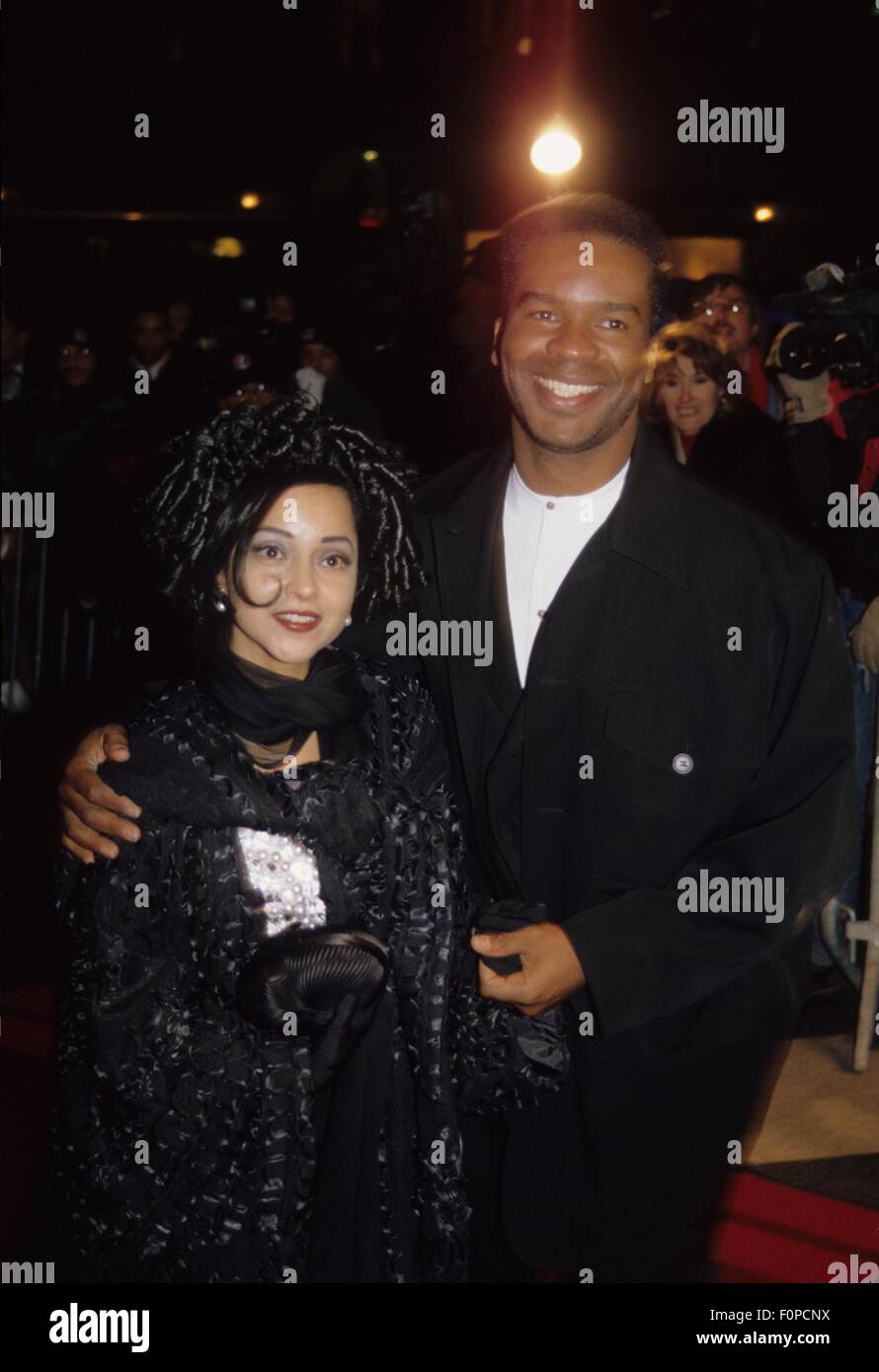DAVID ALAN GRIER with wife at Eddie Murphy's wedding 1993.l5084ar. © Andrea Renault/Globe Photos