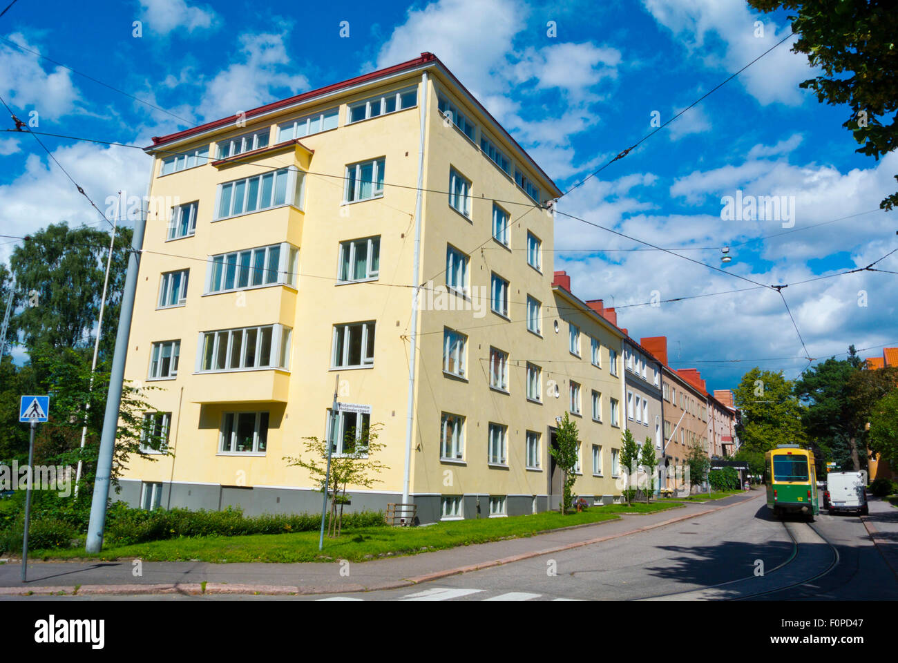 hollantilaisentie-street-munkkiniemi-district-helsinki-finland