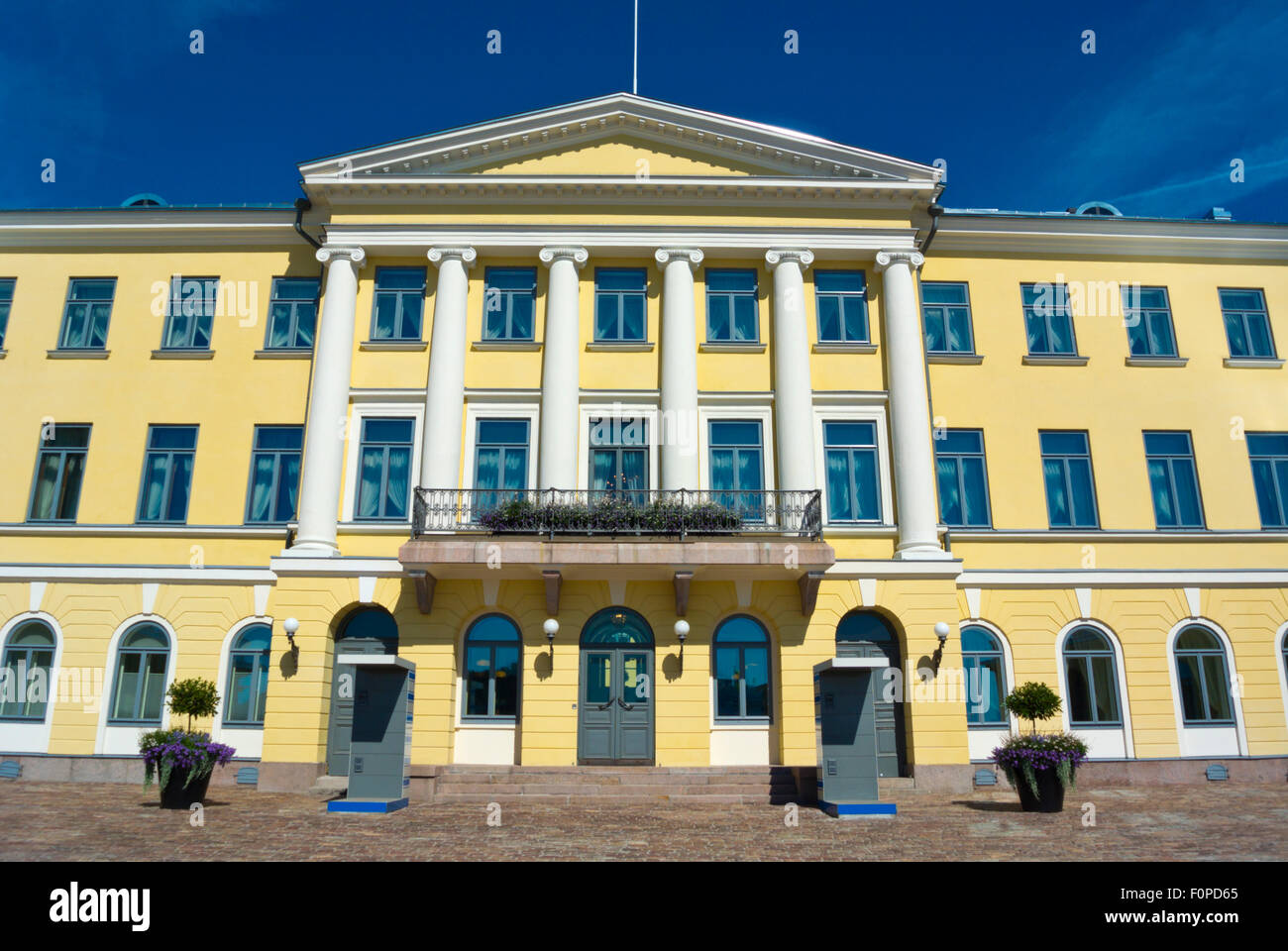 Presidentinlinna, Presidential Palace (1820), in neoclassical style, Kauppatori, Helsinki, Finland, Europe Stock Photo