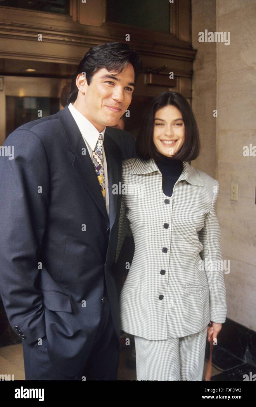 TERI HATCHER with Dean Cain at announce new season on ABC 1993.l5620eg