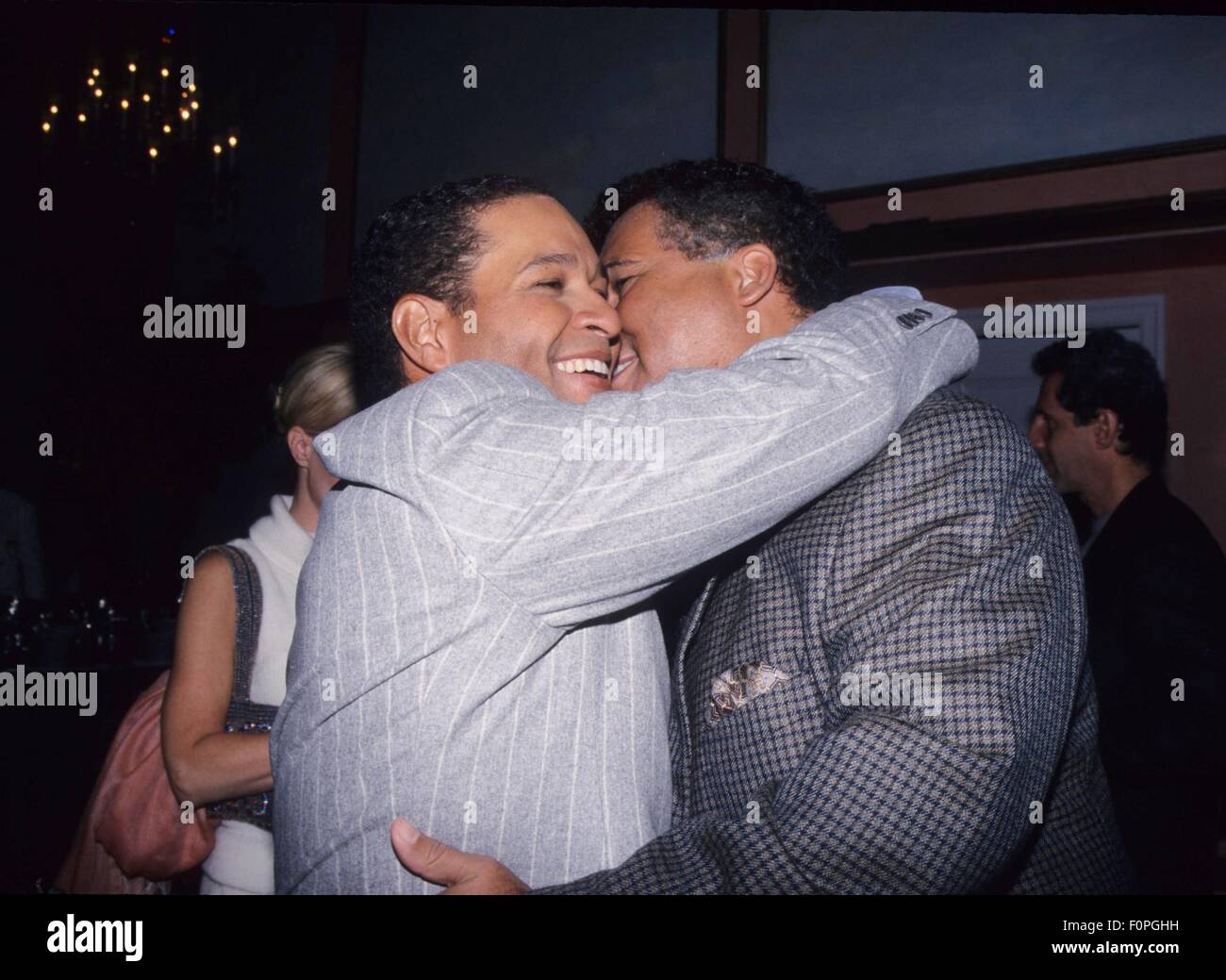 BRYANT GUMBEL with Greg Gumbel.CBS news launches The Early Show with Bryant Gumbel Plaza Hotel New York 1999.k17041jbu. © Judie Burstein/Globe Photos/ZUMA Wire/ZUMA Wire/Alamy Live News Stock Photo