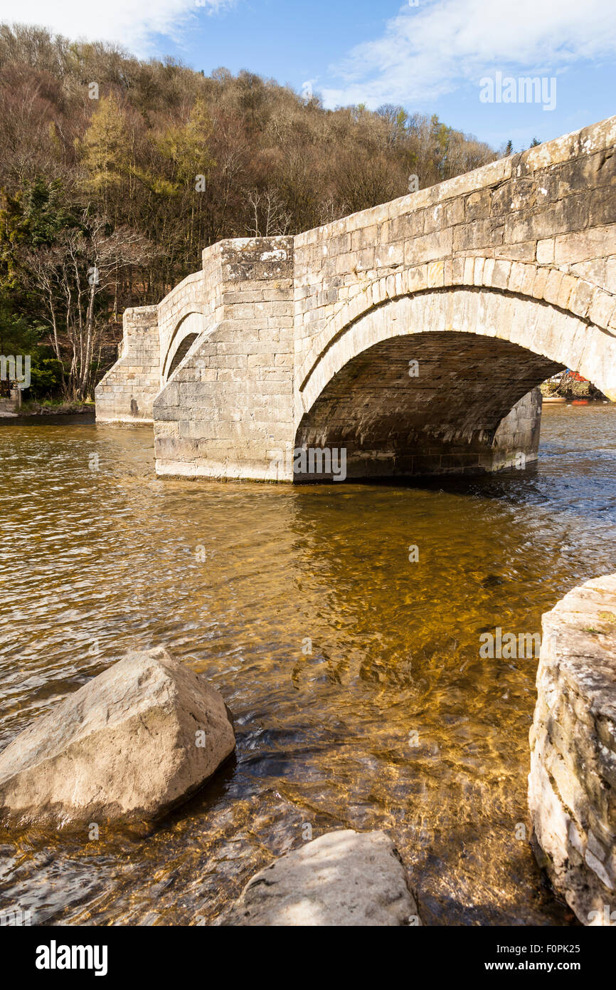 The bridge crossing River Eamont, Pooley Bridge, Ullswater, Lake
