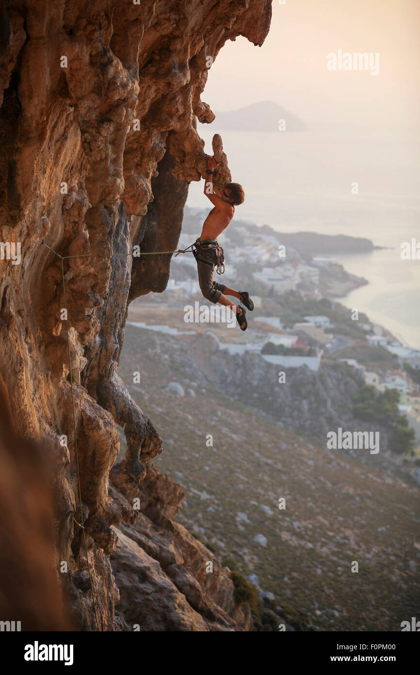 Single male mountain climber hi-res stock photography and images - Alamy