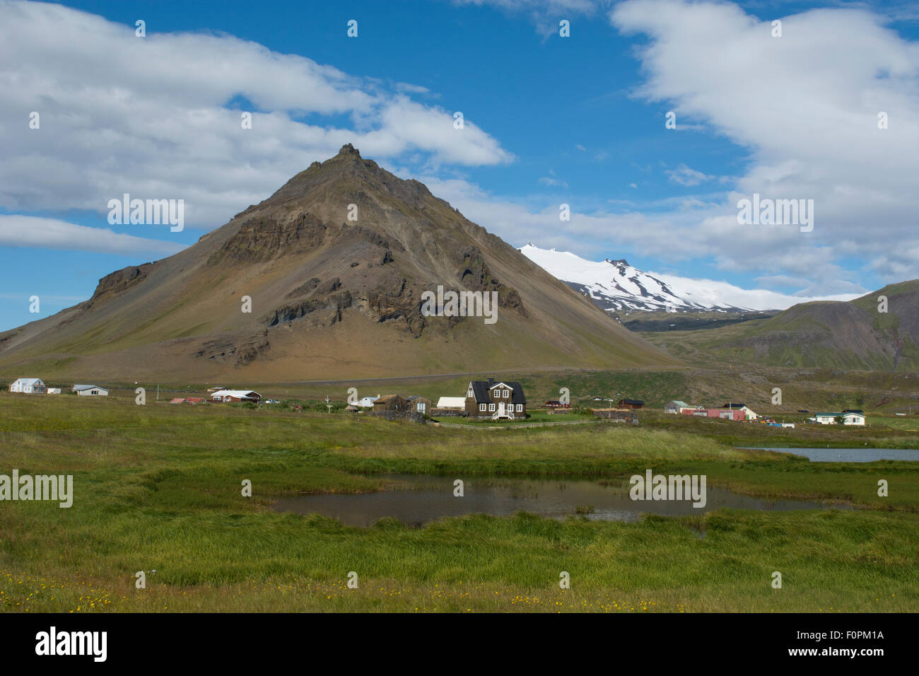 Iceland, West Iceland (aka Vesturland), Snaefellnes Peninsula. Small fishing village of Arnarstapi (aka Stapi). Stock Photo