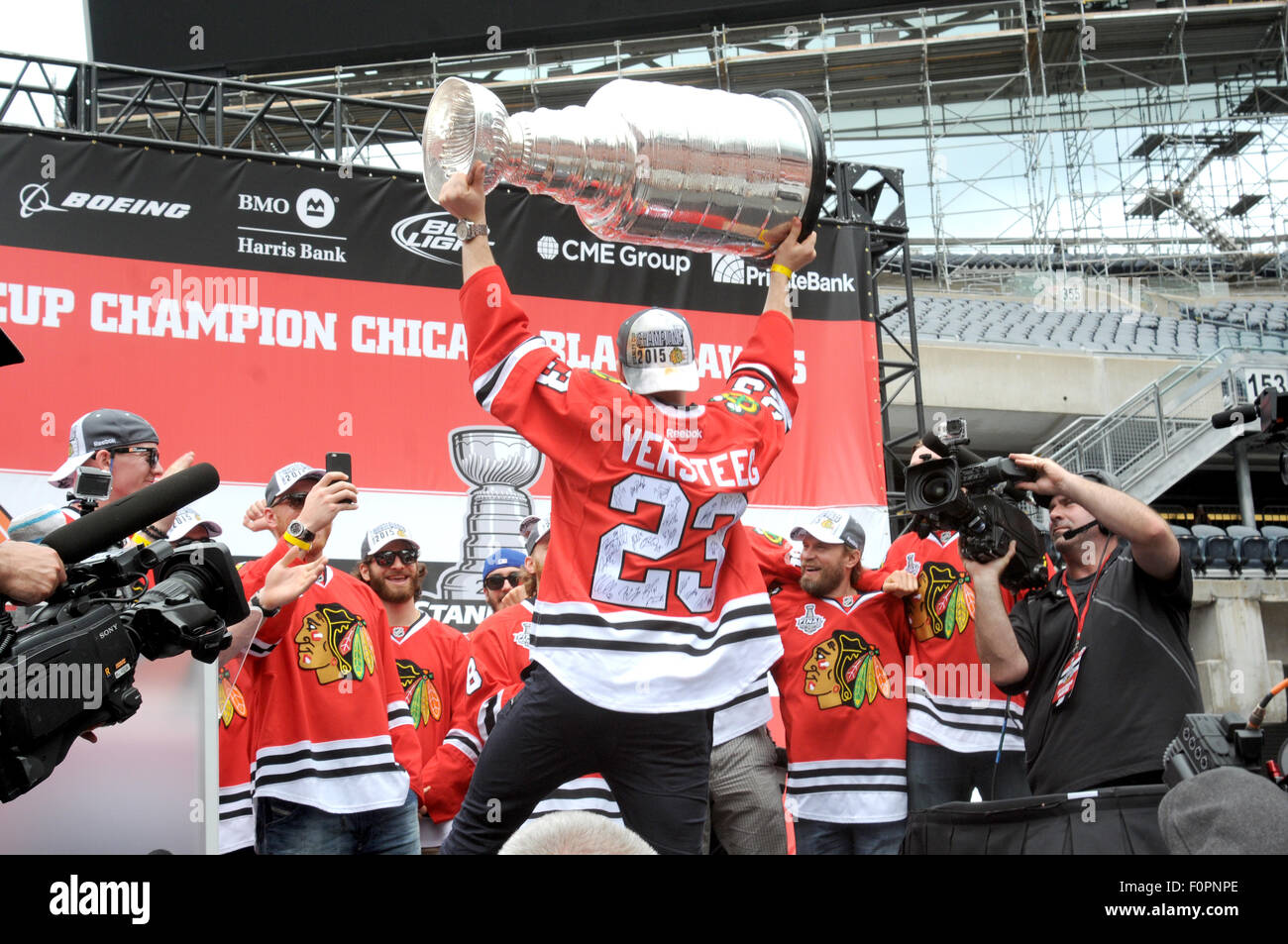 Blackhawks championship shirts best sale 2015