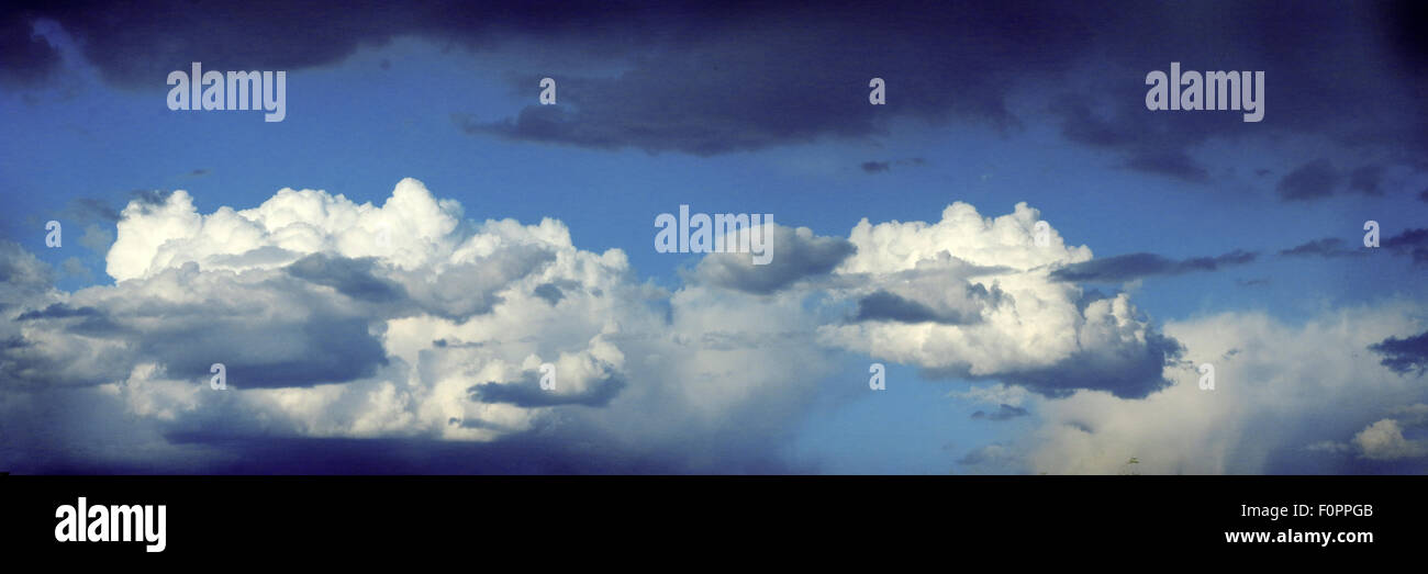 Cloud clouds sky skies hi-res stock photography and images - Alamy