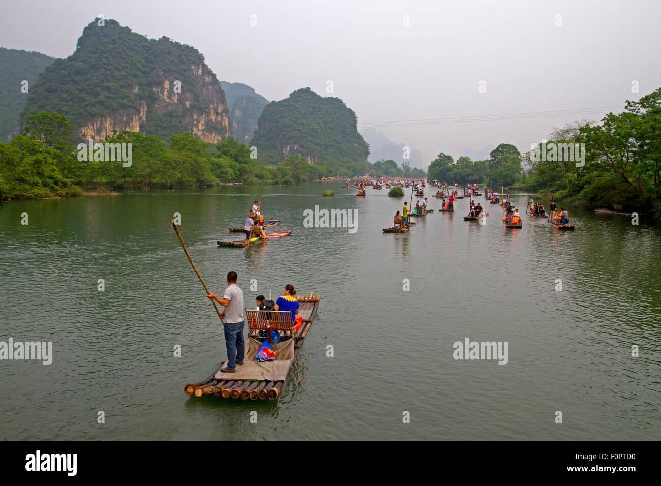 Bamboo rafts on the Yulong River near Yangshuo Stock Photo