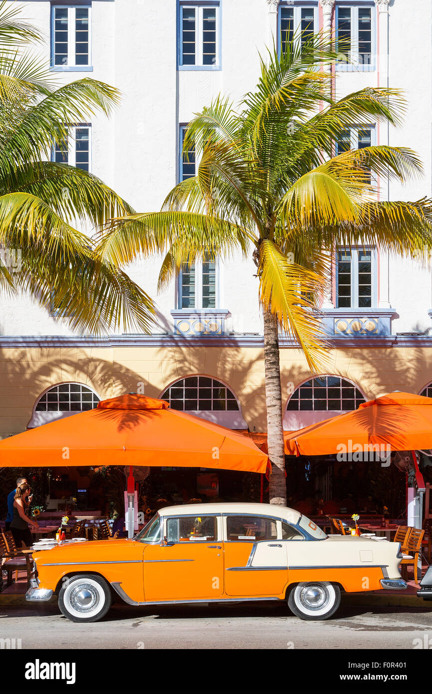 Miami, Vintage car on Ocean drive Stock Photo Alamy