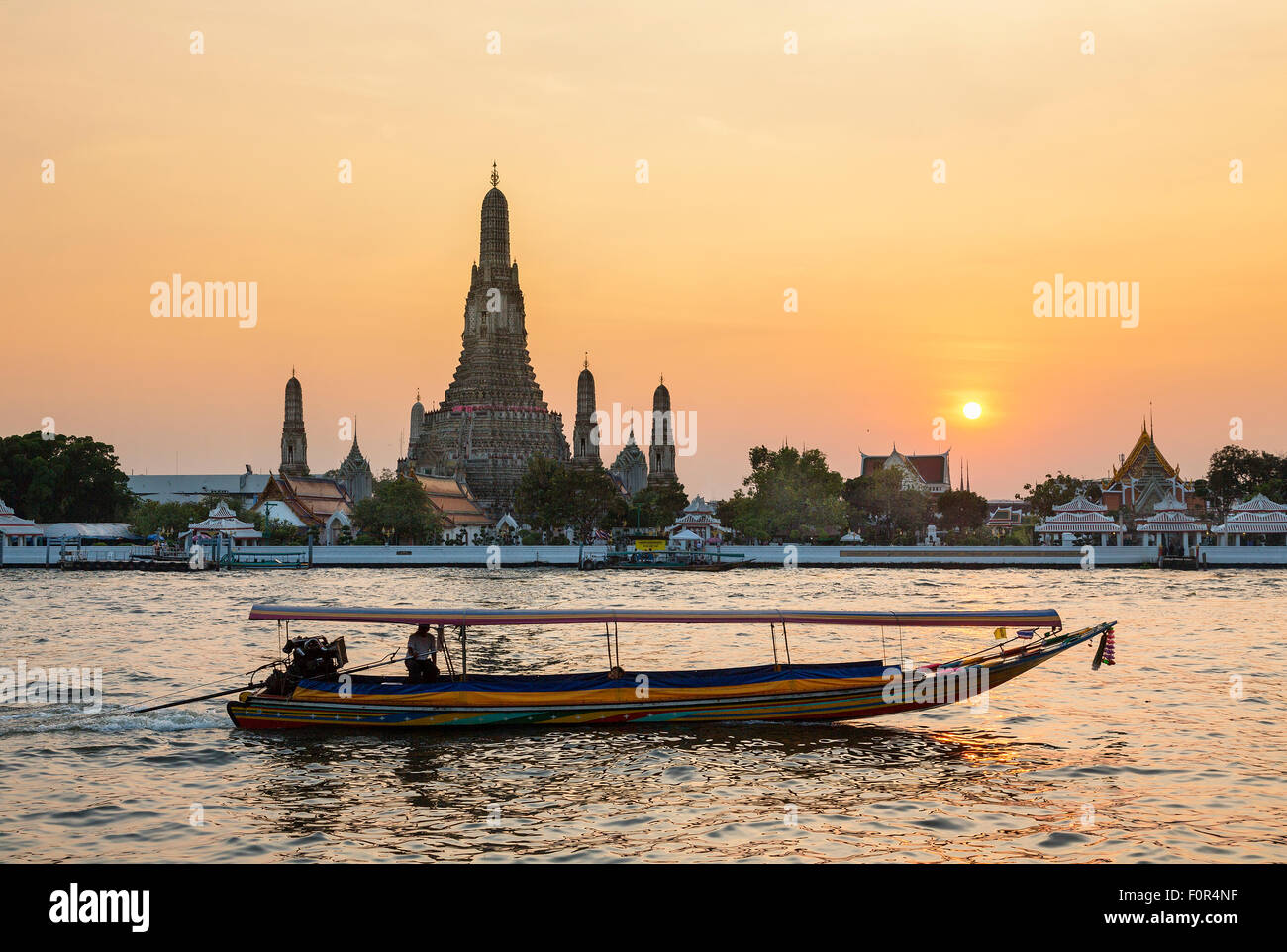 Thailand, Bangkok, Wat Arun at sunset Stock Photo