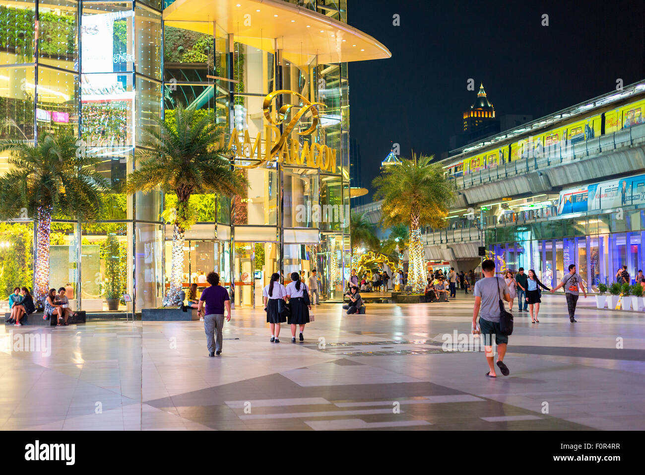 Thailand, Bangkok, Shopping Mall Siam Paragon at Night Stock Photo