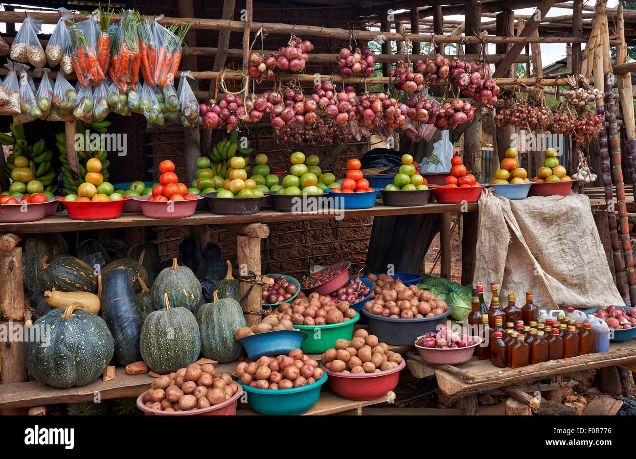 Fruits and vegetables stalls hires stock photography and images Alamy