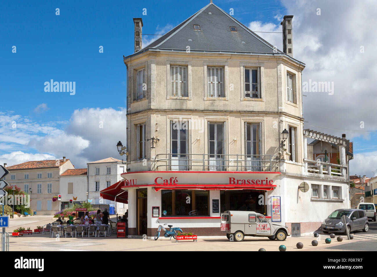 Surgeres town centre, Charente Maritime, France Stock Photo