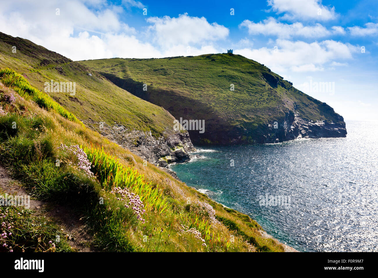 The lookout station at the entrance to Boscastle harbour, north Cornwall, England, UK Stock Photo