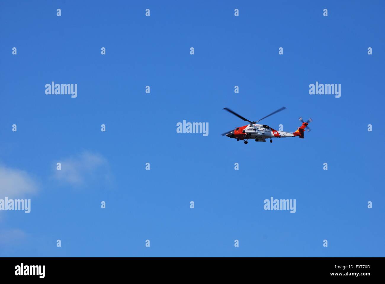 Red flying helicopter hi-res stock photography and images - Alamy