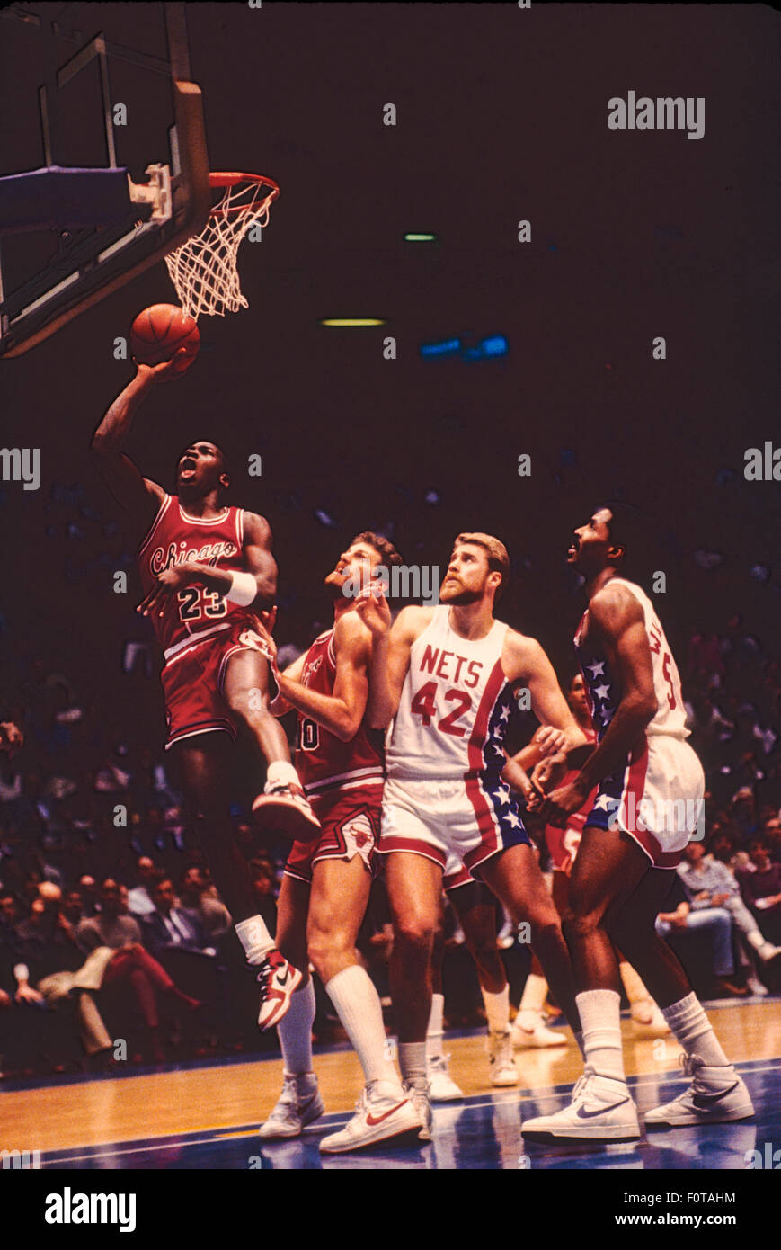 Michael Jordan competing for the NBA Chicago Bulls Stock Photo