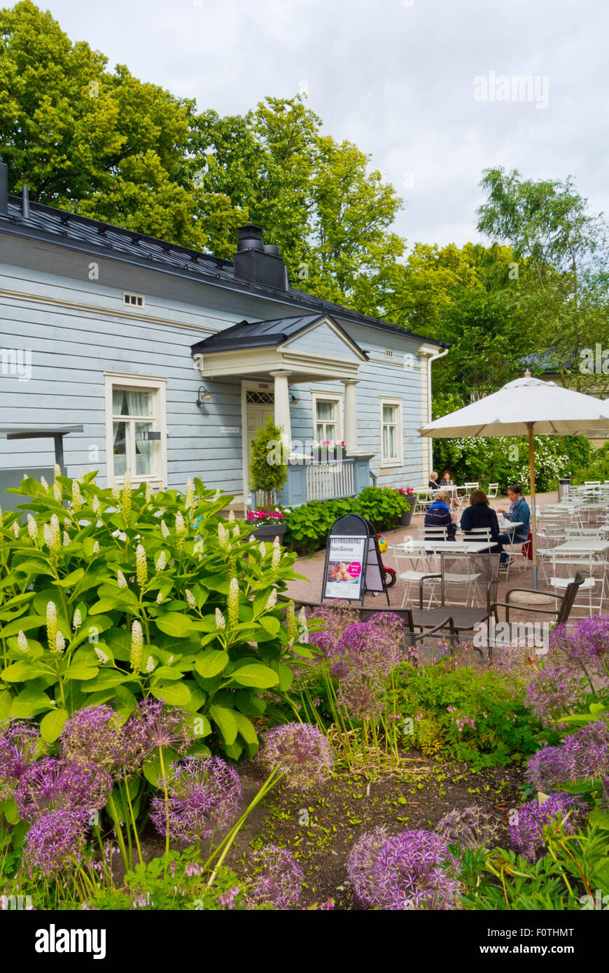 Cafe restaurant, summer terrace, Botanical gardens, Kaisaniemen puisto, Kaisaniemi park, Helsinki, Finland Stock Photo