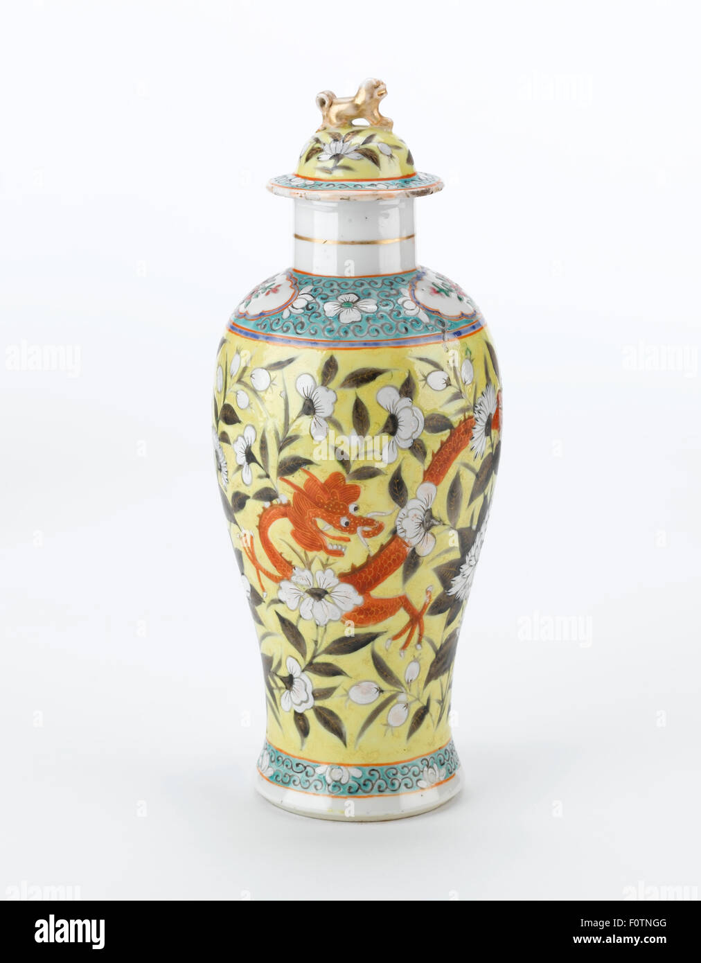 Victorian chinese vase hi-res stock photography and images - Alamy