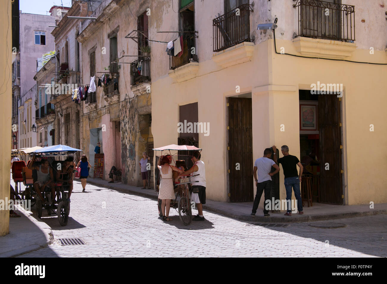 A typical street scene in Old Havana, Cuba Stock Photo - Alamy