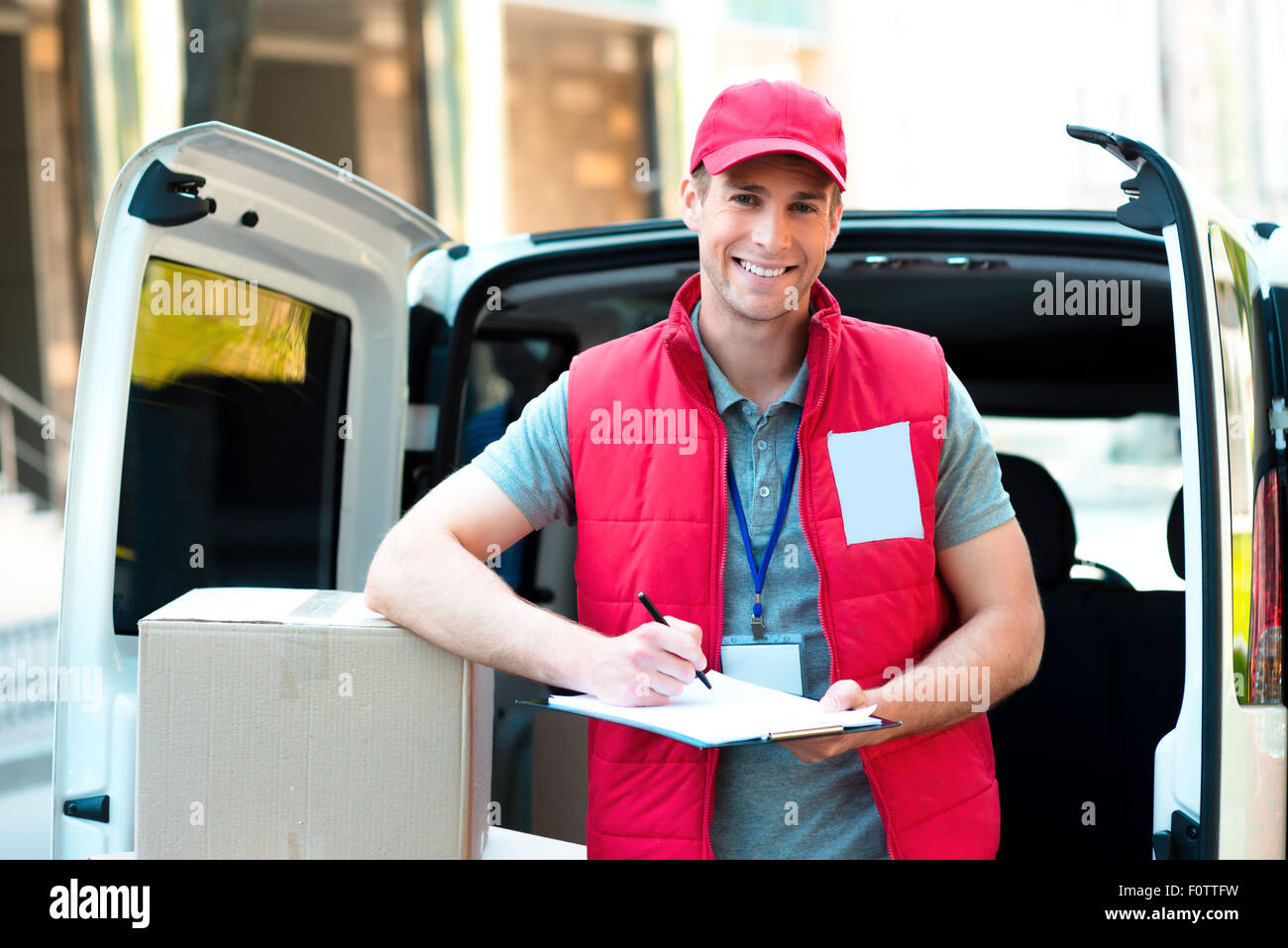 автокурьер на личном автомобиле. авито ставрополь работа. курьер на личном авто в воронеже. курьер яндекс такси. курьер на личном авто в воронеже.