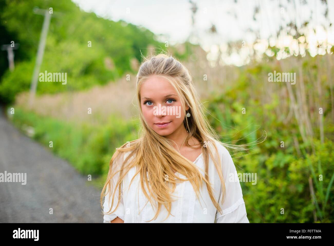 Pretty woman long hair hi-res stock photography and images - Alamy