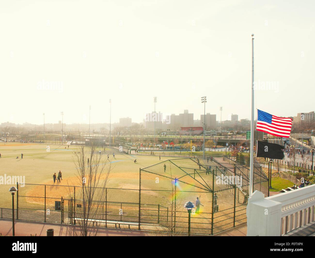 Flag half mast hires stock photography and images Alamy