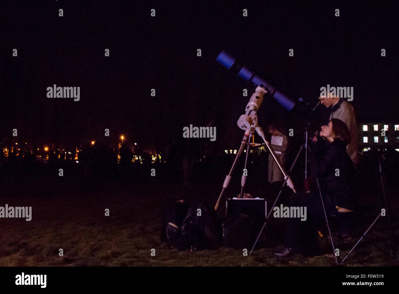 Stargazing and people and binoculars hires stock photography and