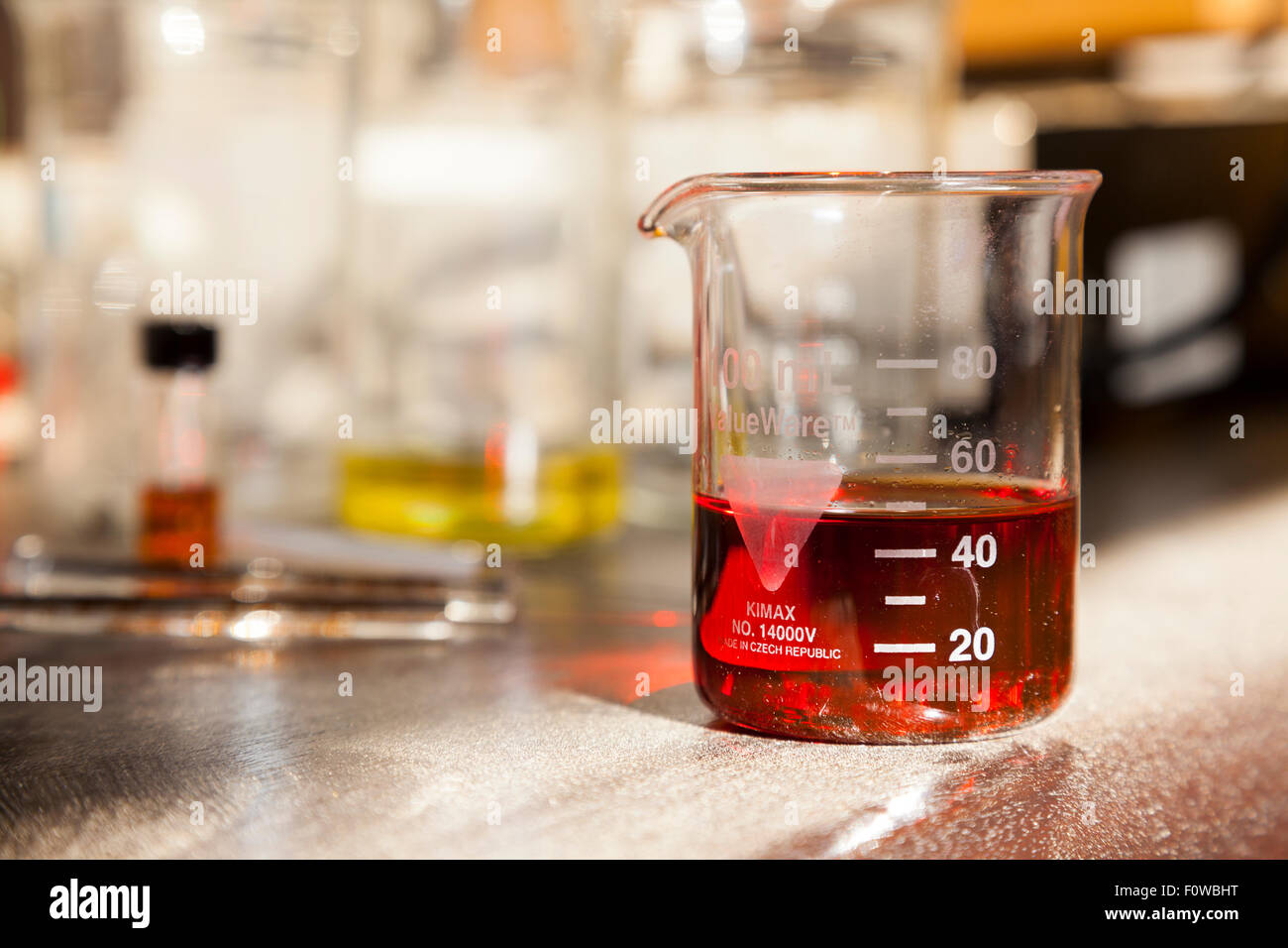 Glass beakers hires stock photography and images Alamy