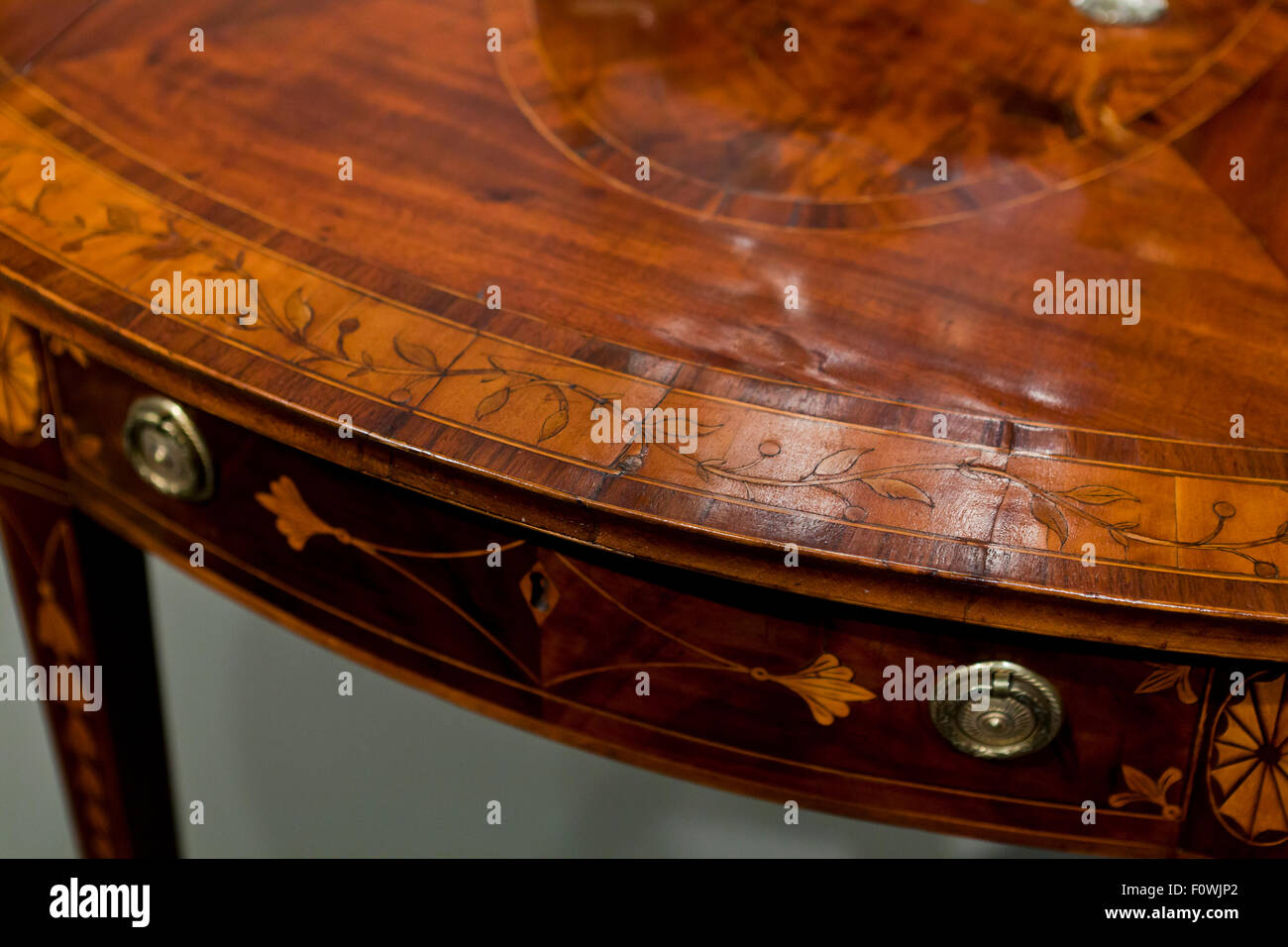 Antique Pembroke table with Mahogany and satinwood inlay, circa 1790, South Carolina, USA Stock Photo