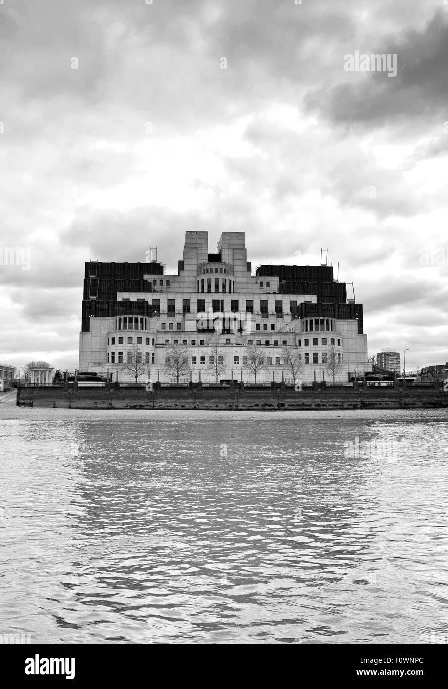 The British Secret Intelligence Service (MI6) headquarters building at Vauxhall, seen from the River Thames, London England UK Stock Photo