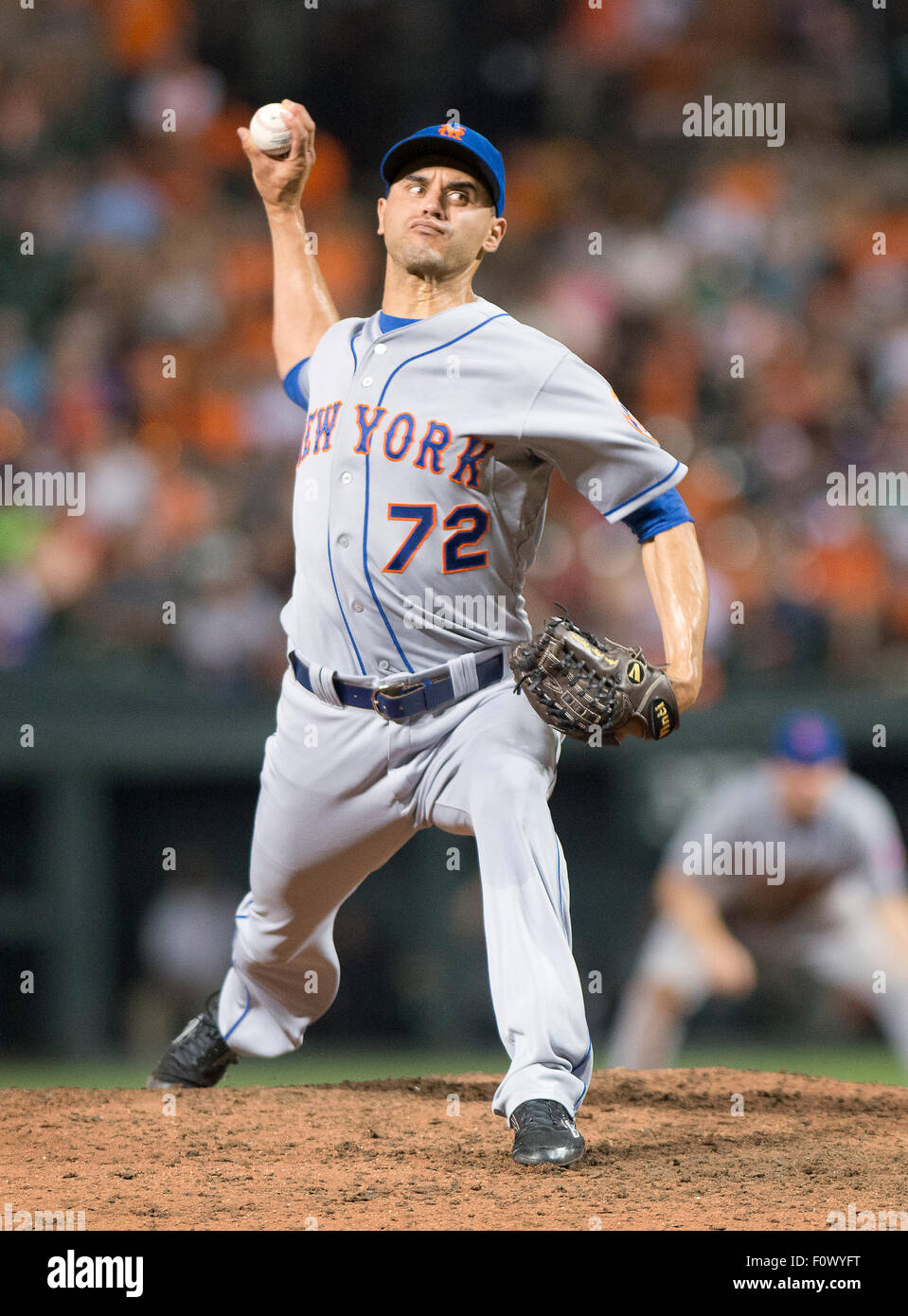 New York Mets relief pitcher Carlos Torres (72) pitches in the ninth inning against the Baltimore Orioles at Oriole Park at Camden Yards in Baltimore, Maryland on Wednesday, August 19, 2015. The Orioles won the game 5 - 4. Credit: Ron Sachs/CNP (RESTRICTION: NO New York or New Jersey Newspapers or newspapers within a 75 mile radius of New York City) - NO WIRE SERVICE - Stock Photo