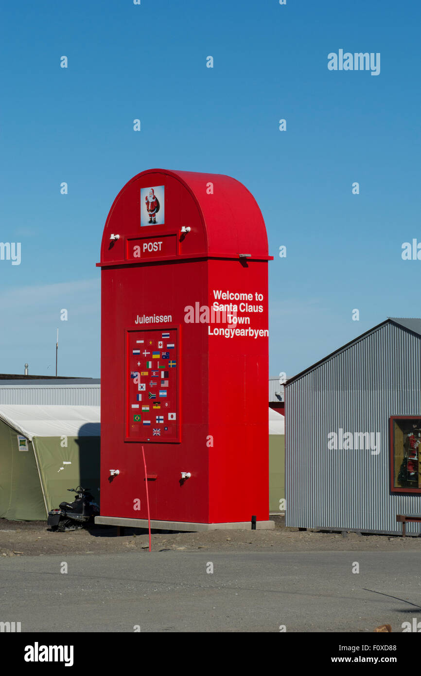 Norway, Barents Sea, Svalbard archipelago, Spitsbergen, capital city of