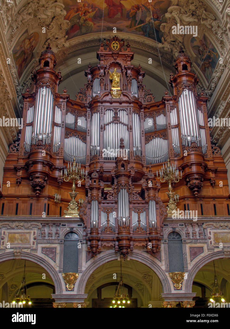 Berlin Cathedral - Wilhelm Carl Friedrich Sauer Organ pipes and ceiling, Germany Stock Photo