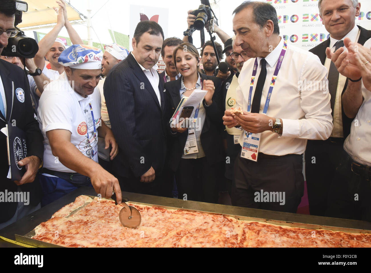 More than 60 of Italy's best pizzamakers worked through the night to