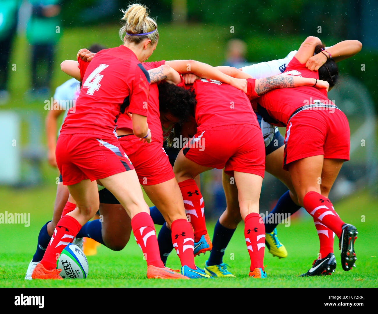 Womens rugby scrum hires stock photography and images Alamy