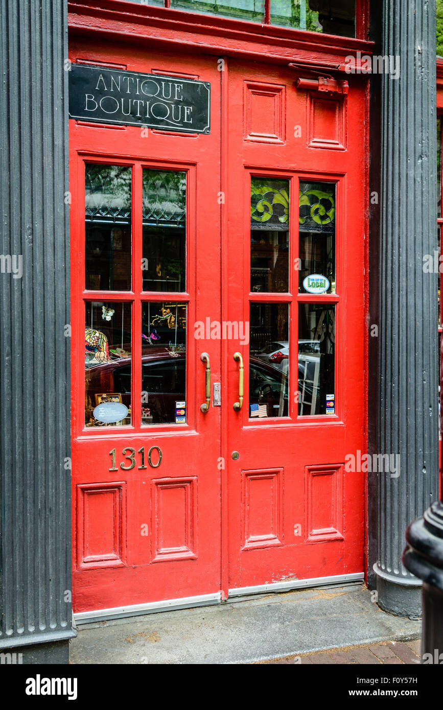 Antique Boutique and Delectable Collectibles, 1310 East Clay Street, Richmond, Virginia Stock Photo