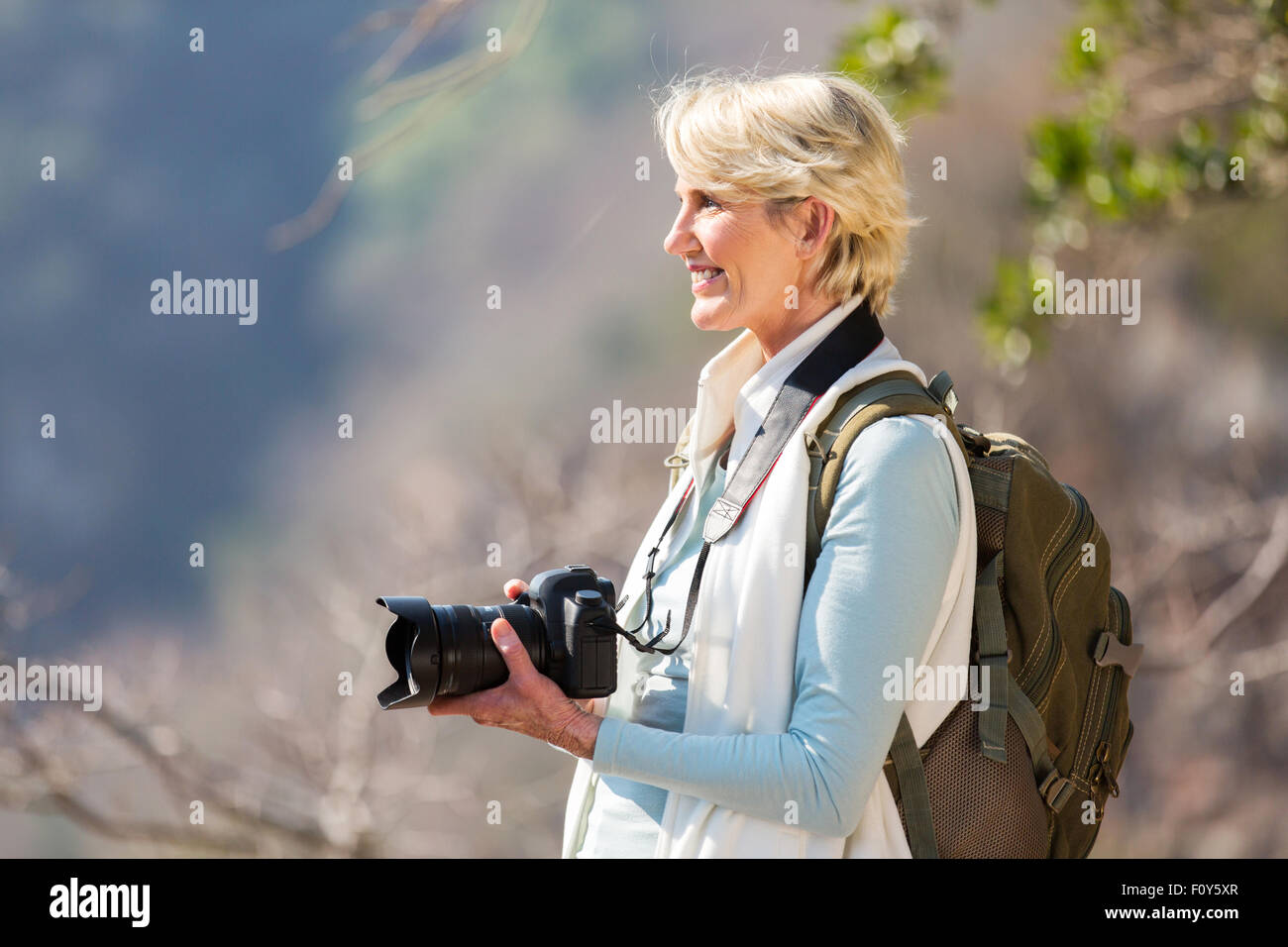 Mature female photographer hi-res stock photography and images - Alamy