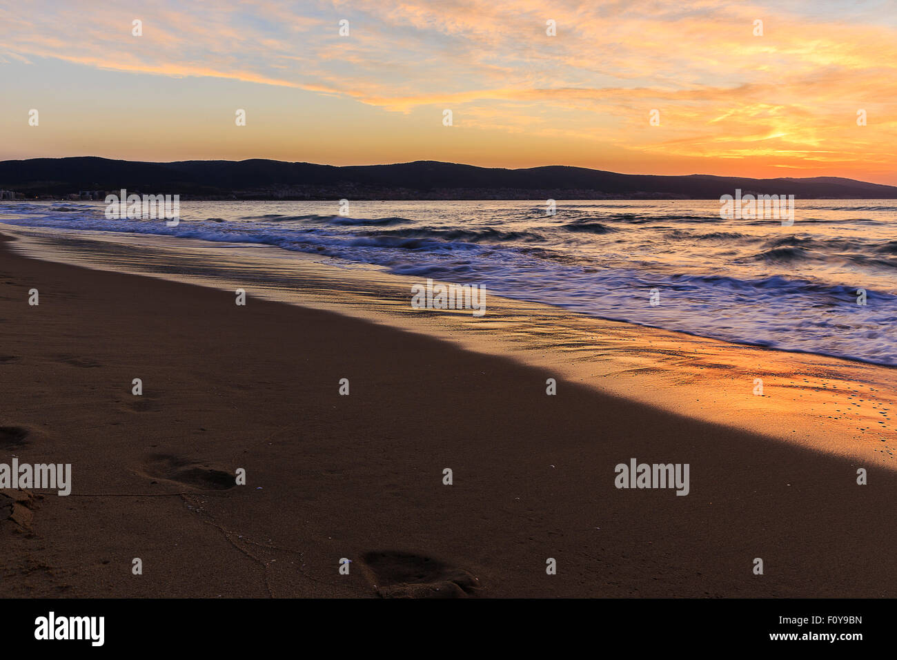 Sunny beach hi-res stock photography and images - Alamy