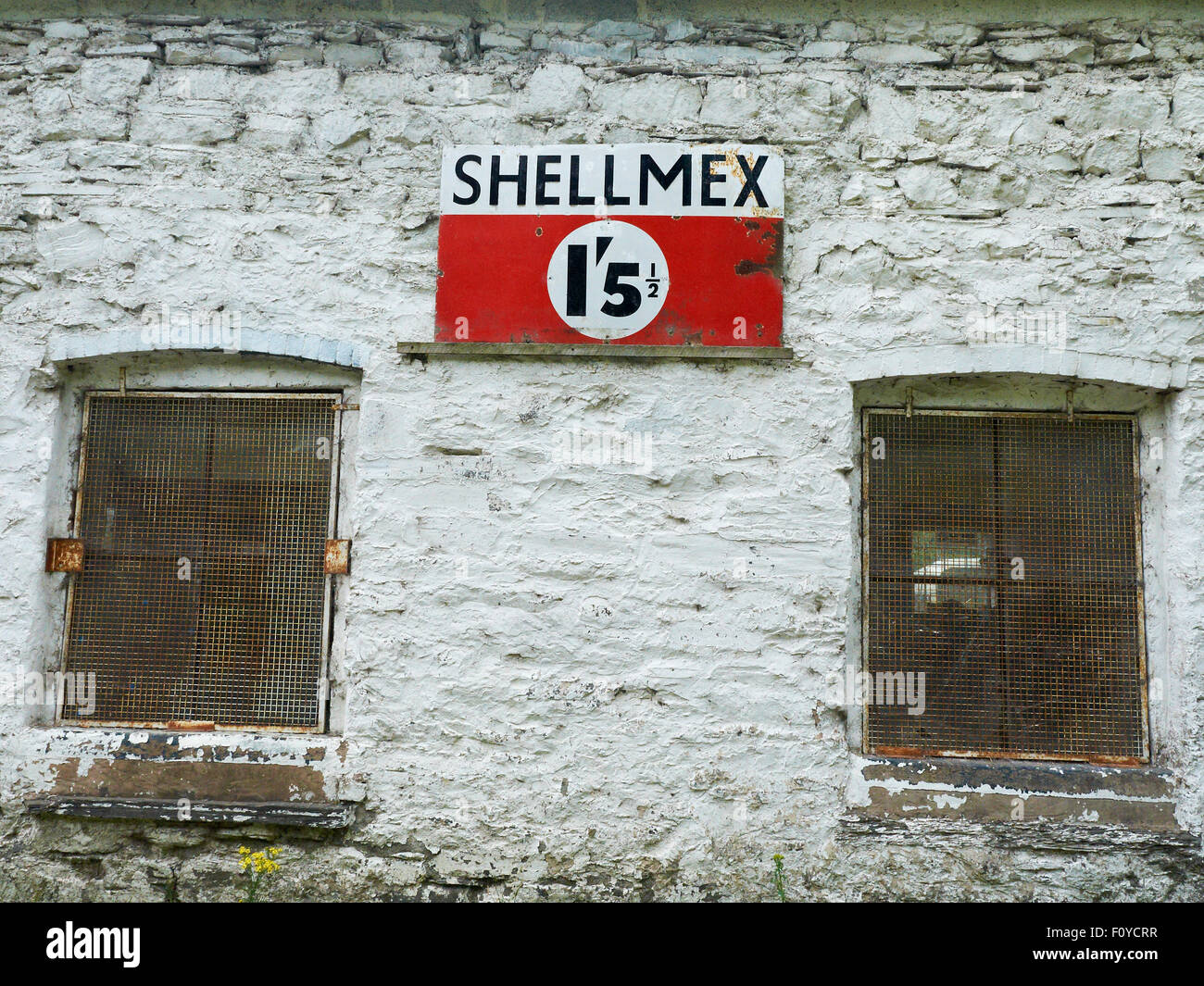 Shellmex sign on outside wall UK Stock Photo