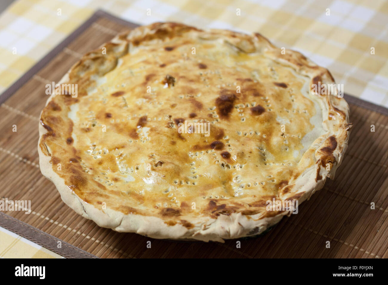 Chicken pie hi-res stock photography and images - Alamy