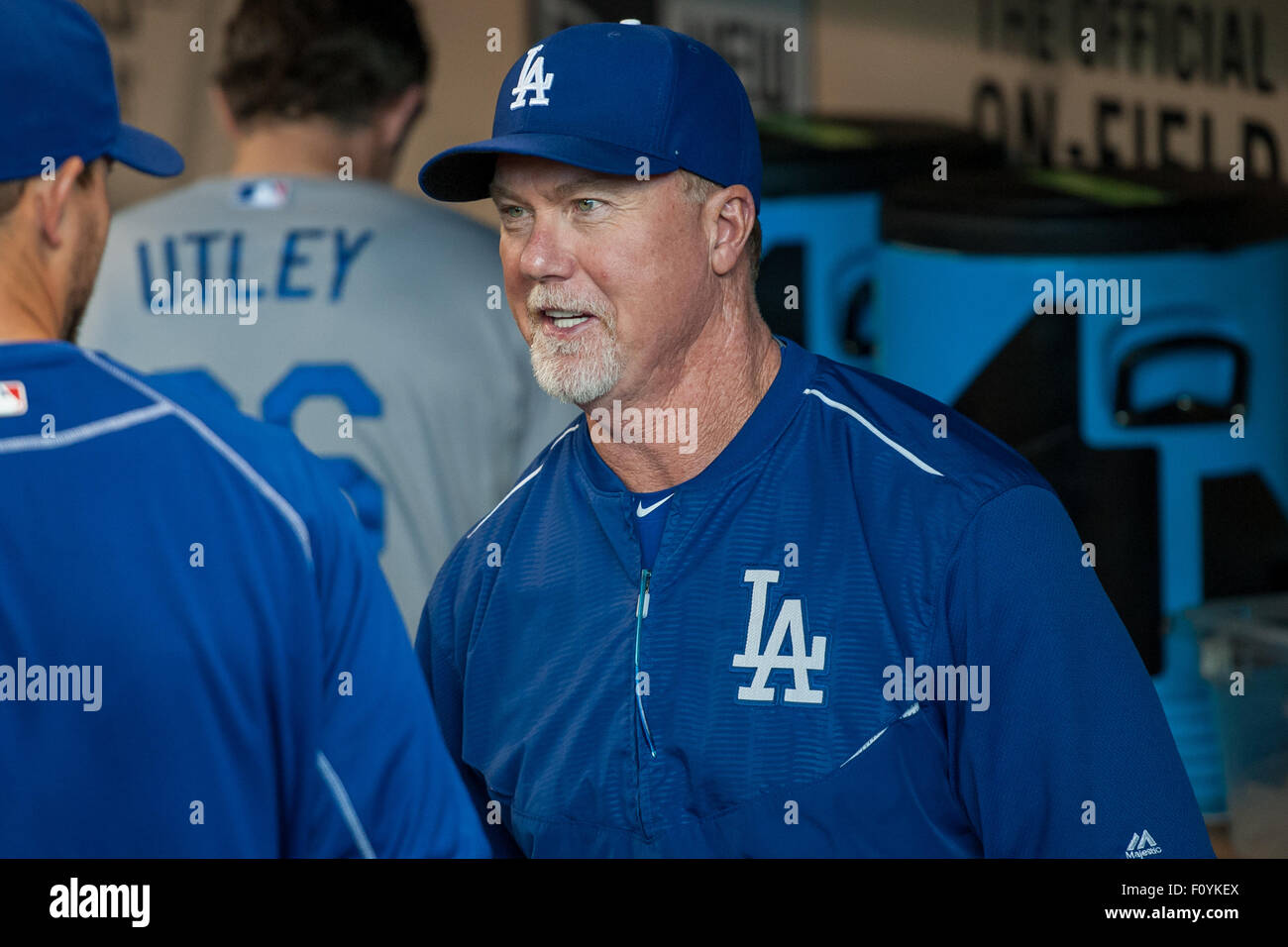 Houston, TX, USA. 23rd Aug, 2015. Los Angeles Dodgers batting coach Mark McGwire (25) in the
