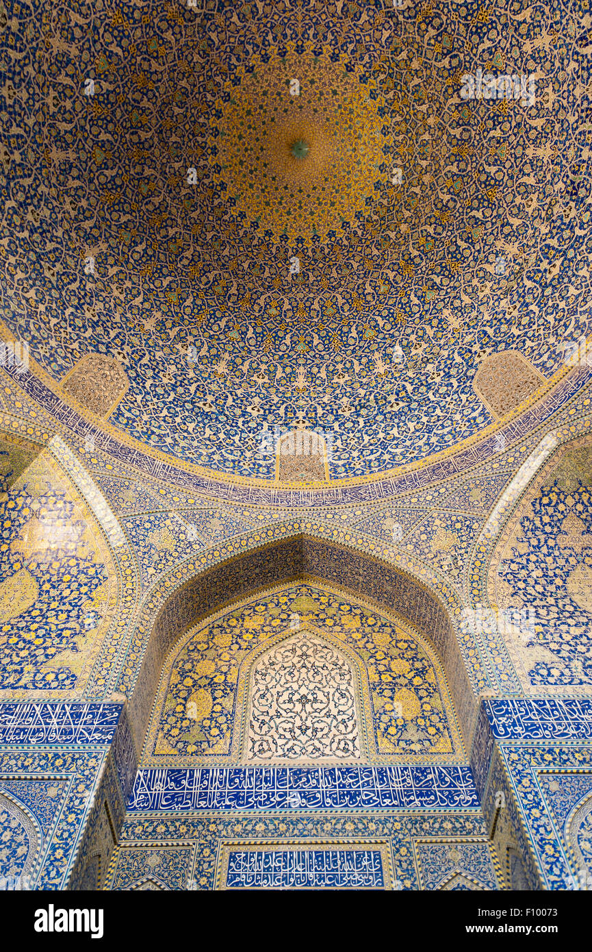 Prayer hall of the Sheikh Lotfollah Mosque, Esfahan, Iran Stock Photo