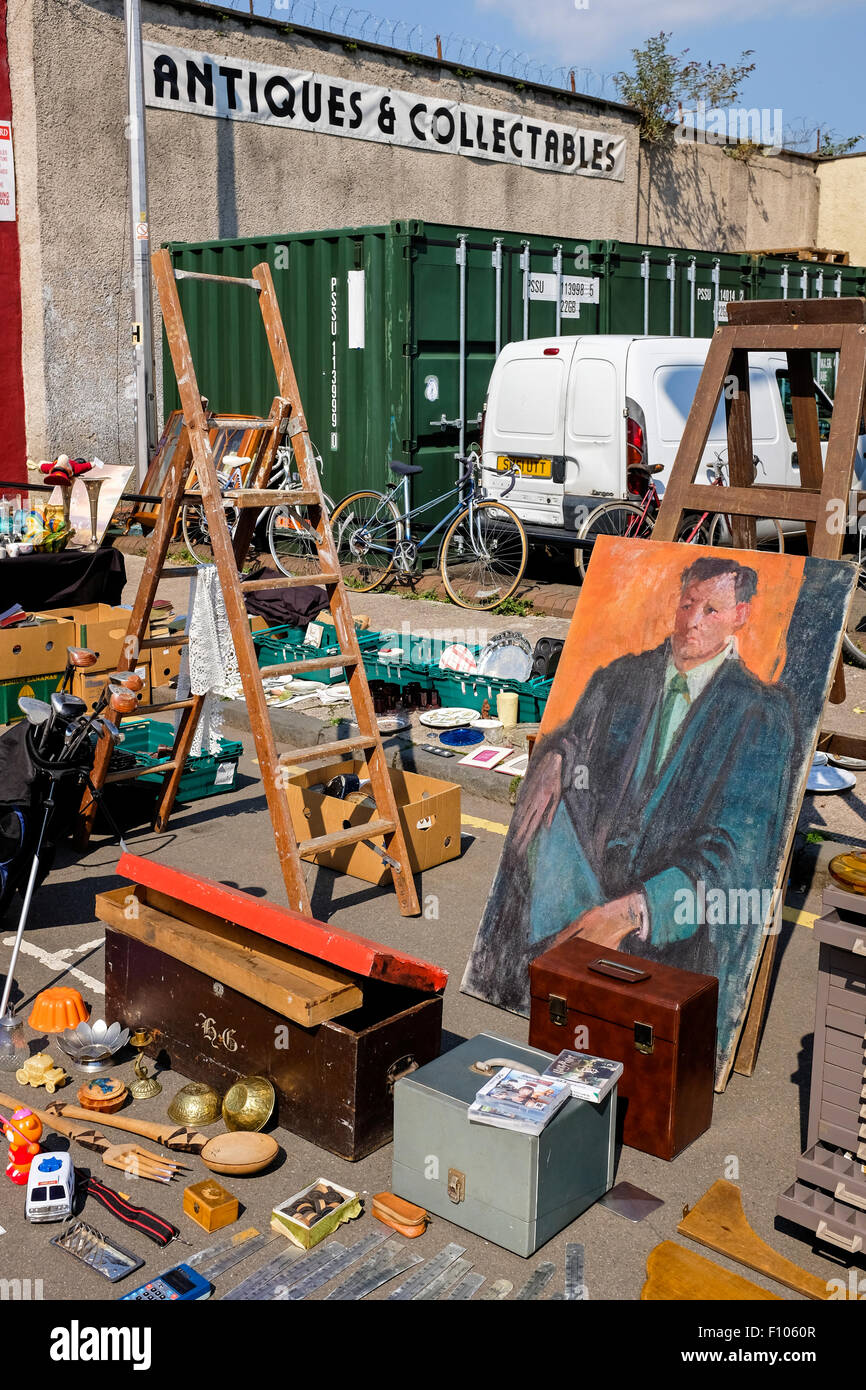 Bric A Brac For Sale Stock Photos & Bric A Brac For Sale Stock Images