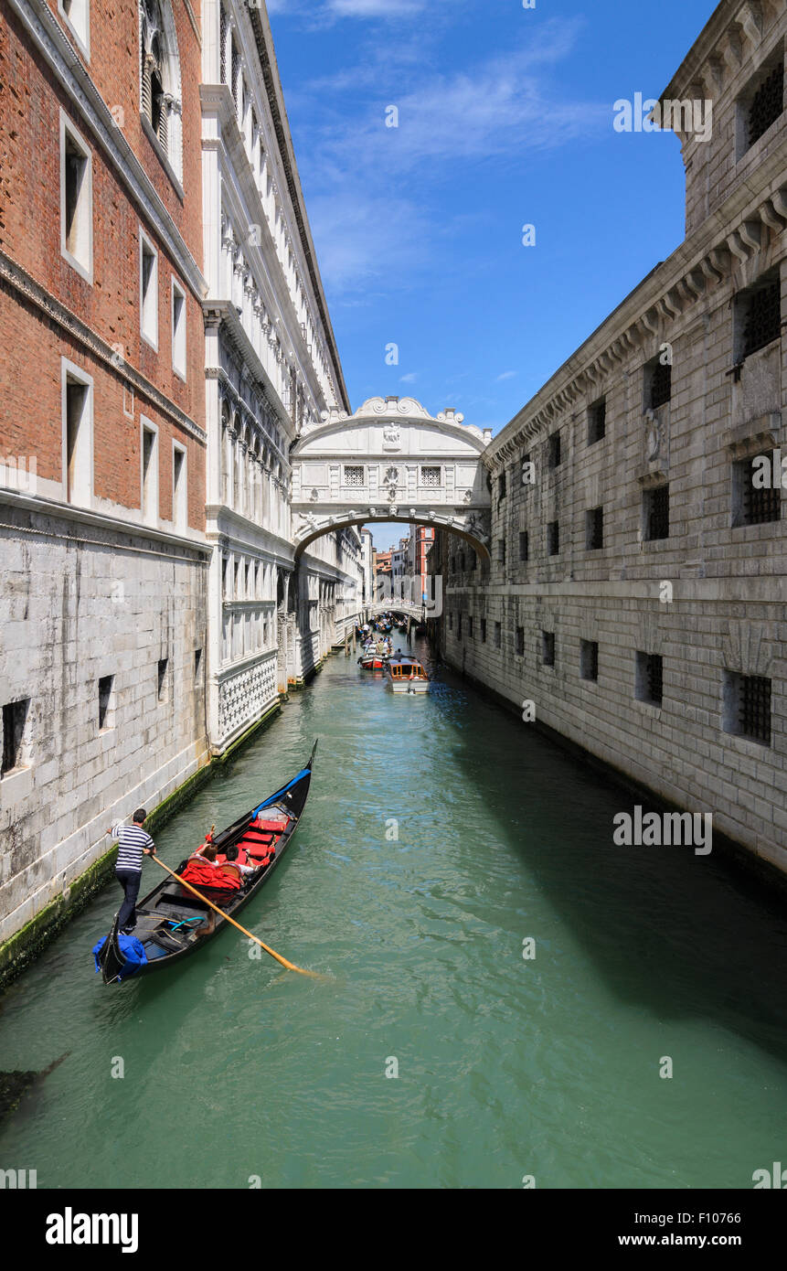 Ponte dei Sospiri commonly know as The Bridge of Sighs, Venice, Otaly. Stock Photo