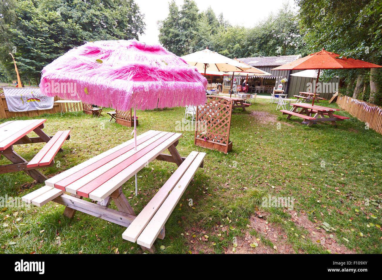 Outside seating area at the Rectory Farm Cafe in Stanton St John, Oxfordshire. Stock Photo