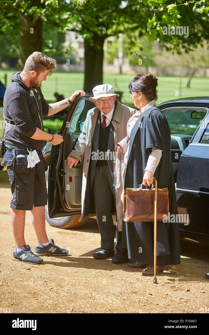 Filming of ITV drama Endeavour in Oxford with author Colin Dexter (C) as he arrives on set. Stock Photo