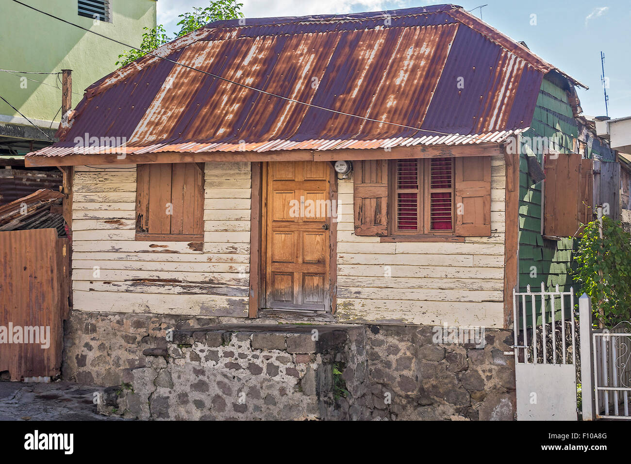 Roseau dominica house hires stock photography and images Alamy