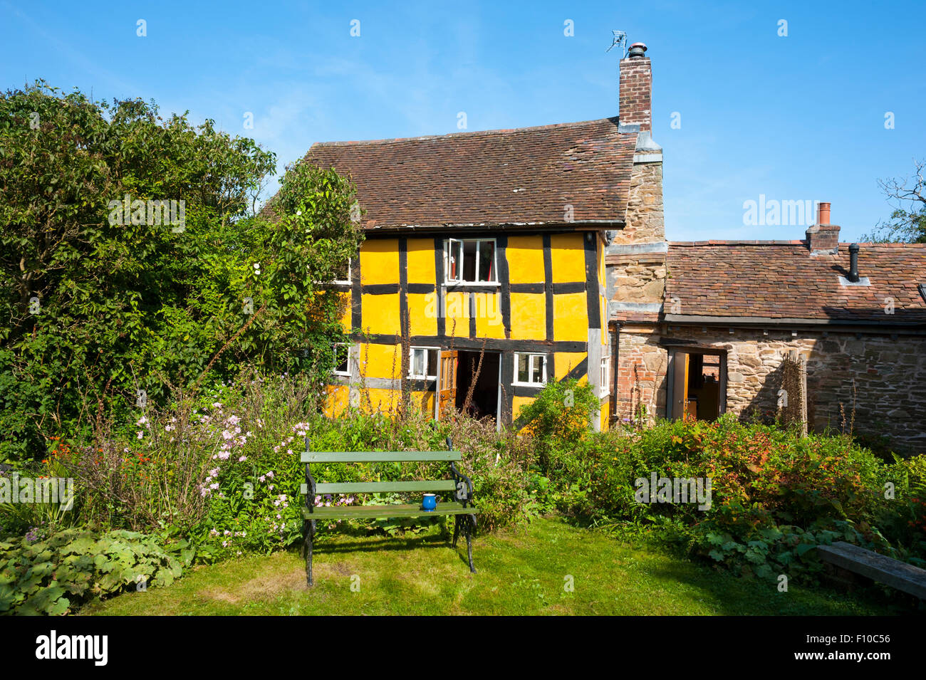 Timber-framed cottage during summertime in Worcestershire, England. Stock Photo