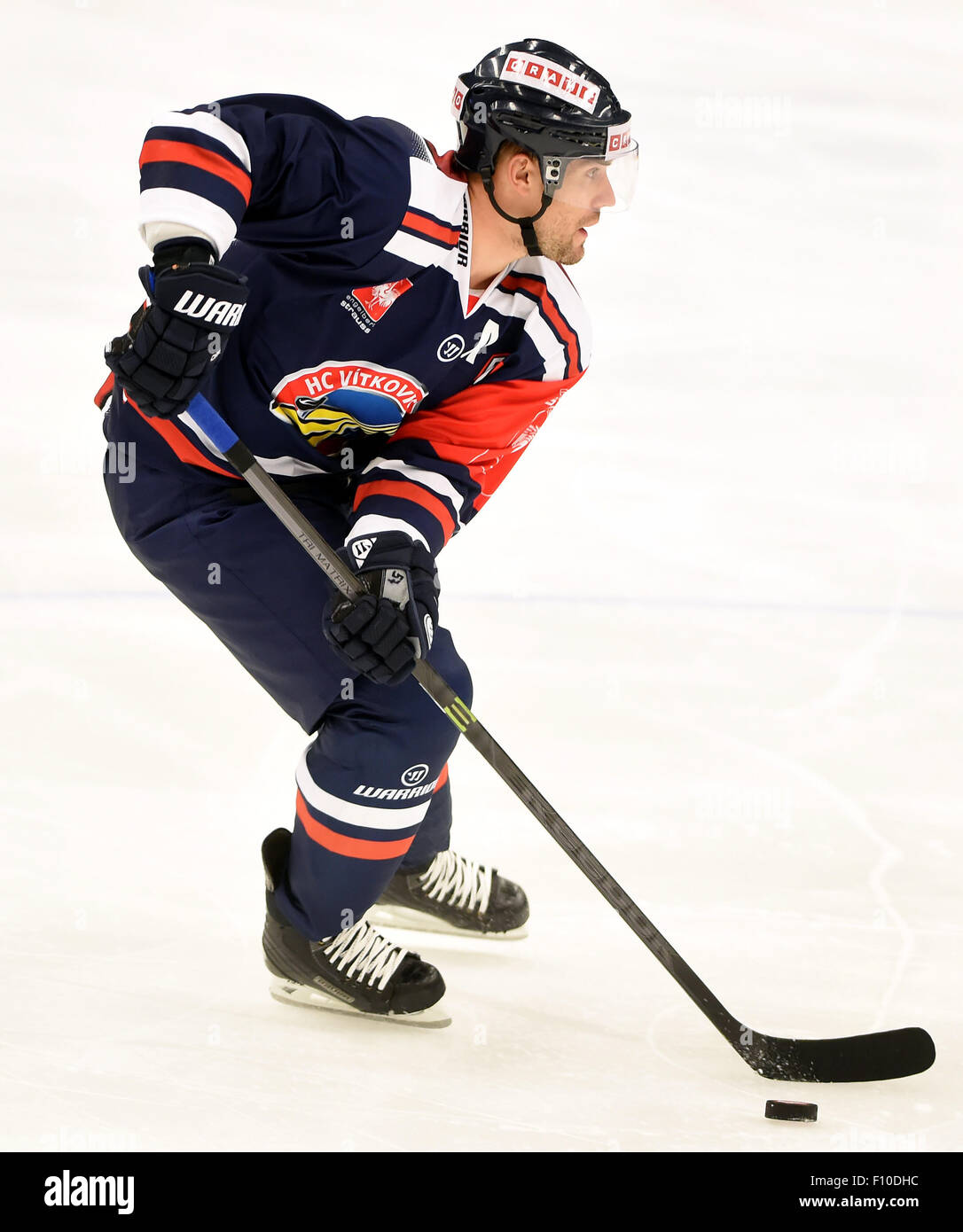 Ostrava, Czech Republic. 23rd Aug, 2015. 2nd round Group I ice hockey Champions League match, HC Vitkovice Steel vs Adler Mannheim in Ostrava, Czech Republic on August 23, 2015. Rostislav Olesz of Vitkovice. © Jaroslav Ozana/CTK Photo/Alamy Live News Stock Photo