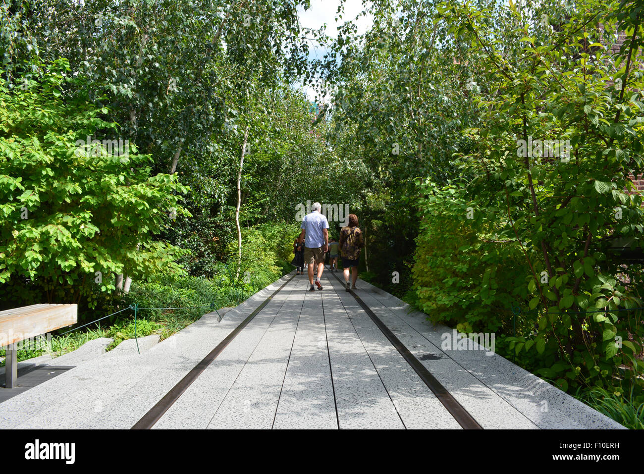 People walking along the High Line on the West Side of Manhattan Stock ...