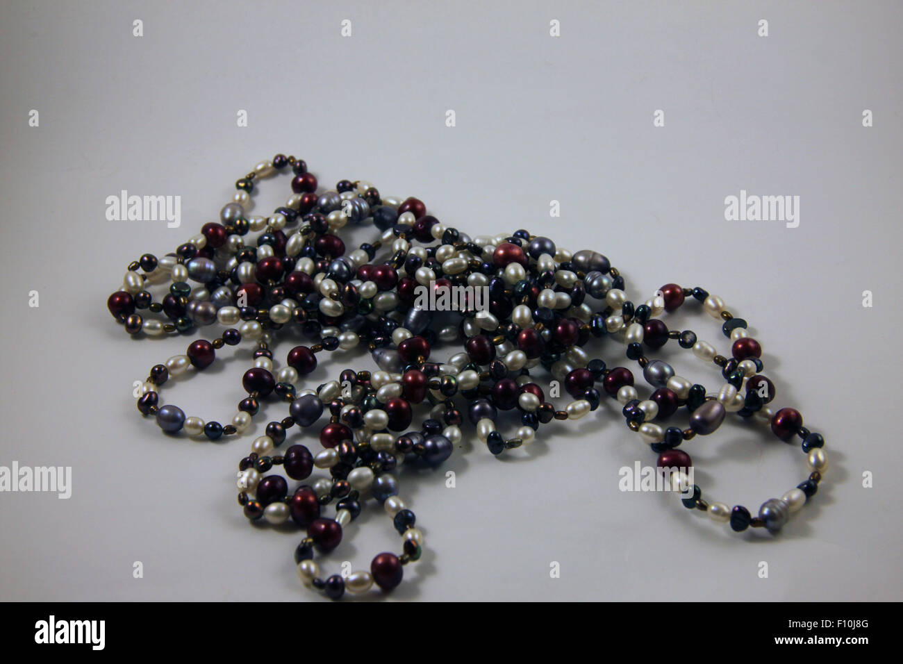 Freshwater pearl hires stock photography and images Alamy